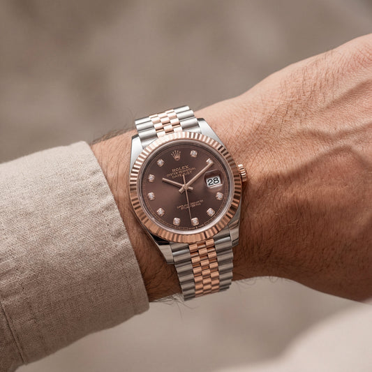 Luxury Two-Tone Stainless Steel Watch Rose Gold Fluted Bezel Chocolate Sunburst Dial Diamond Markers Date Watch – Men