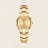 Classic Gold Minimal Watch – Heritage Brushed Edition
