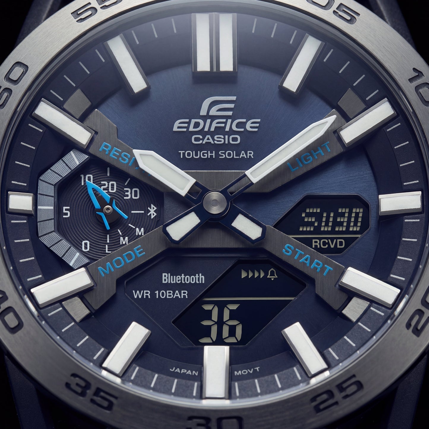 Carbon Black Solar Chrono Digital-Analog Sports Watch