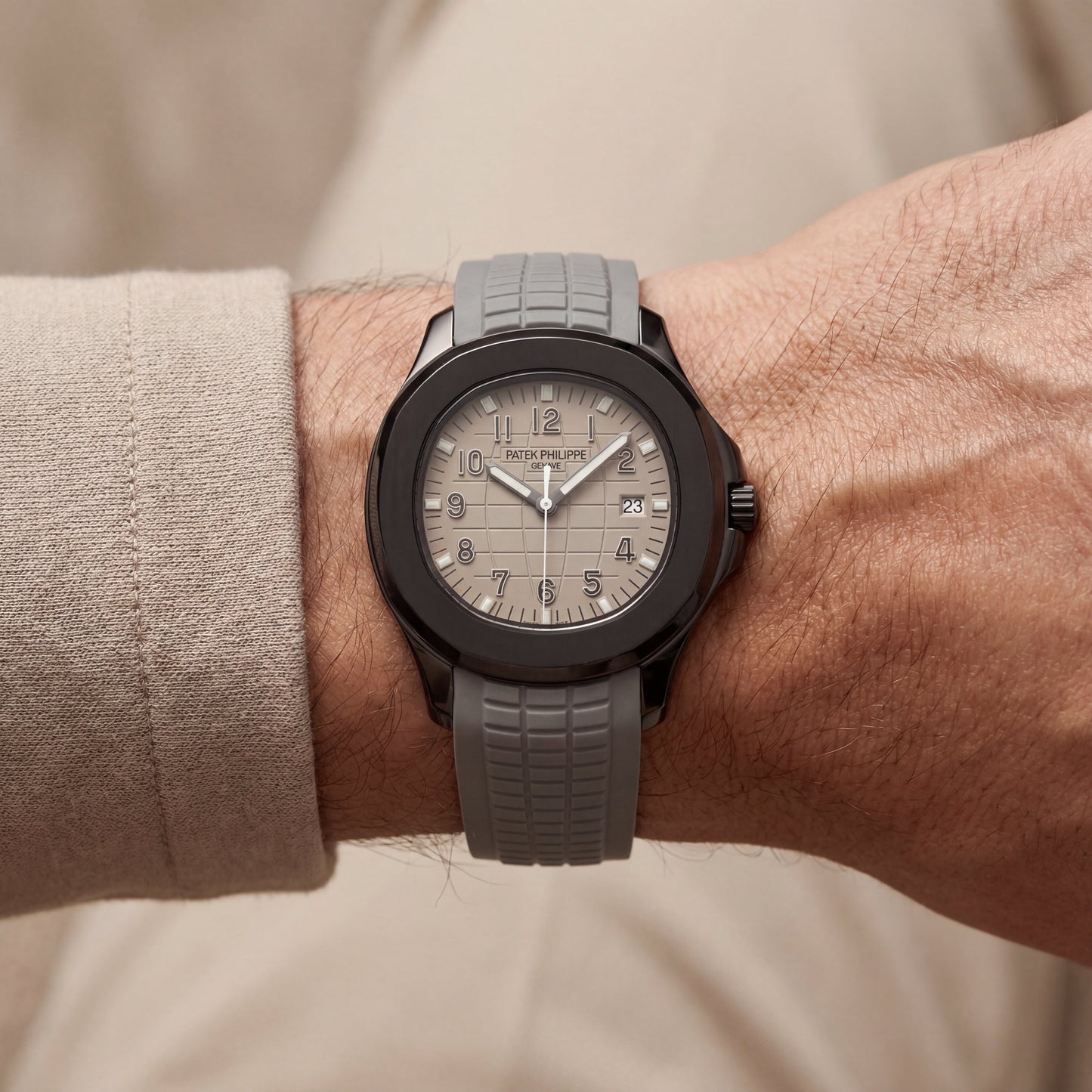 Luxury Grey Sport Watch Matte Black Steel Case Sand Textured Dial Grey Rubber Strap Premium Watch – Men