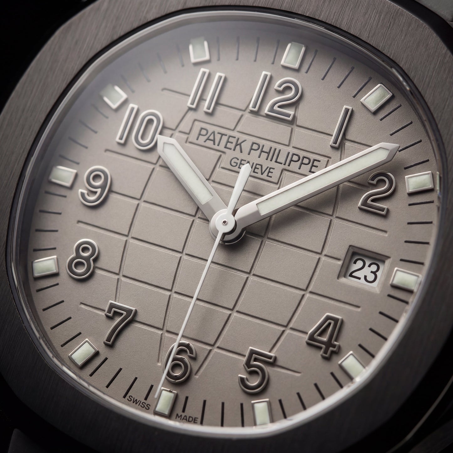 Luxury Grey Sport Watch Matte Black Steel Case Sand Textured Dial Grey Rubber Strap Premium Watch – Men
