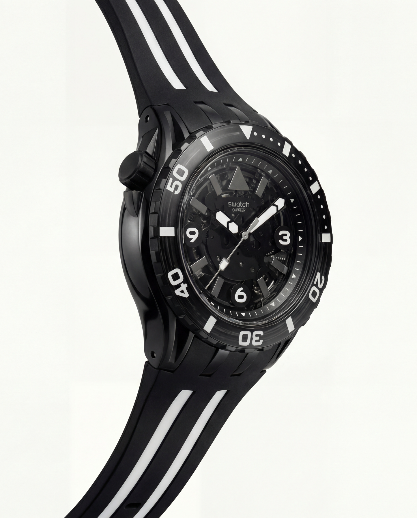 All-Black Skeleton Dive-Style Men’s Watch with Silicone Strap