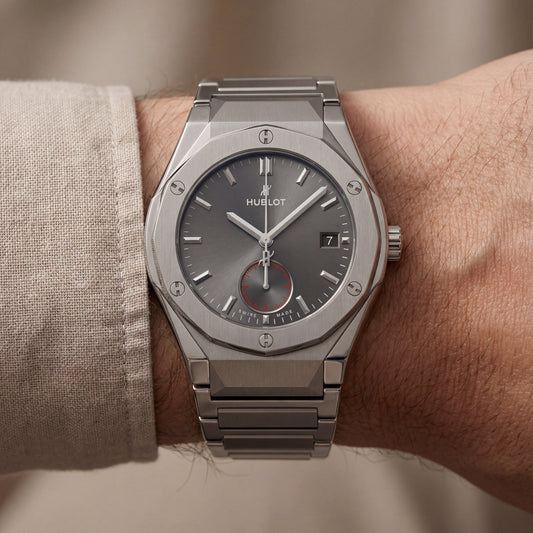 Silver Grey Minimalist Steel Men’s Watch with Sub-Dial