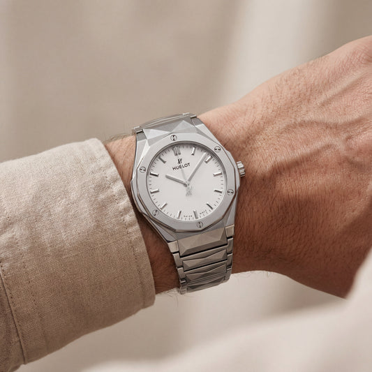 Silver White Luxury Steel Men’s Watch with Minimal Dial
