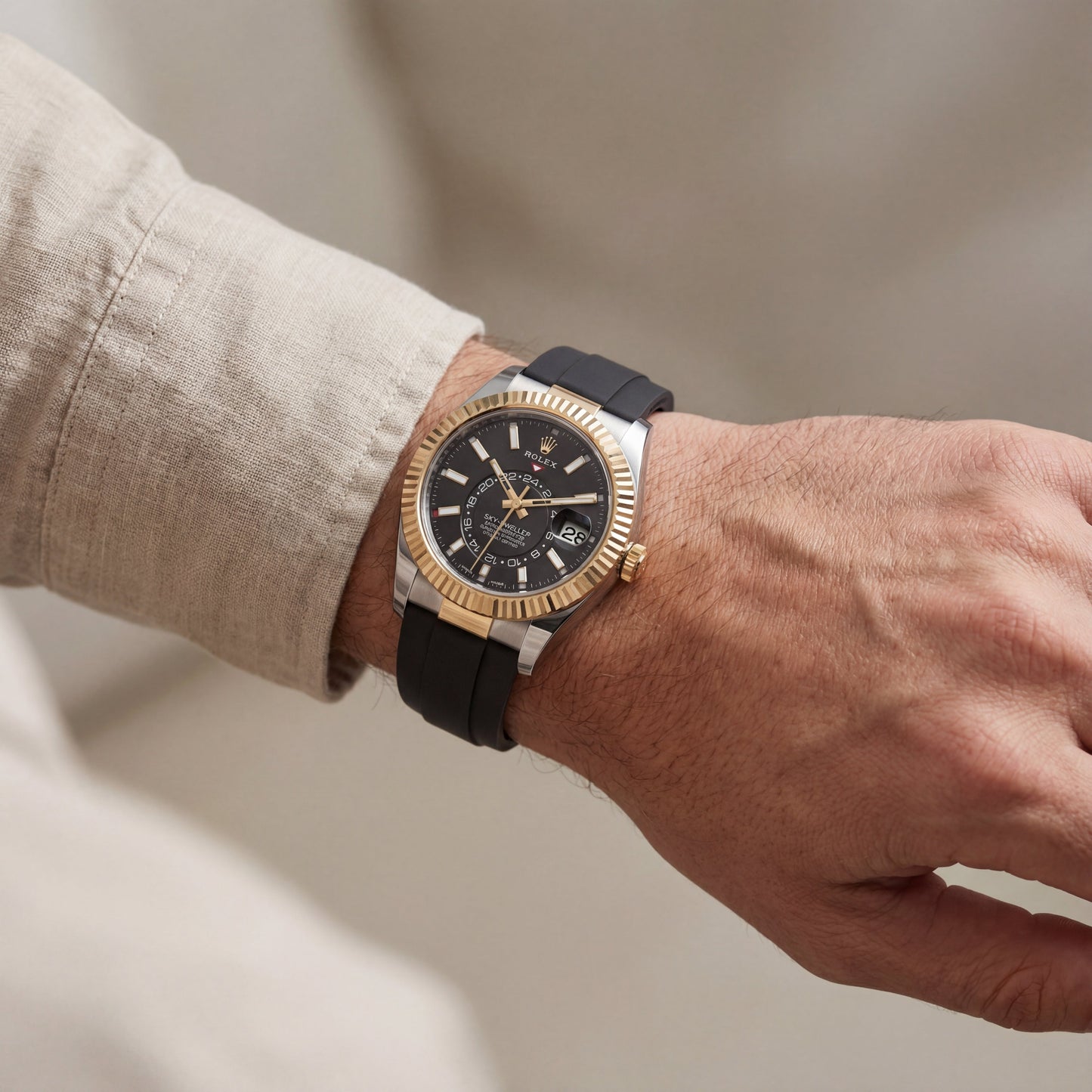 Black Dial Gold Fluted Bezel Dual-Tone Men’s Watch with Rubber Strap